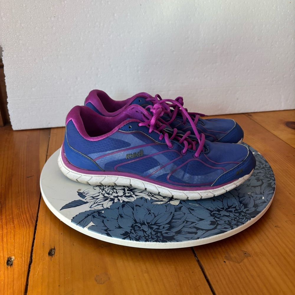 Ryka Capture Athletic Shoes Size 8 Blue Purple